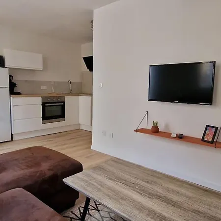 En Bord De 2 Appartement *